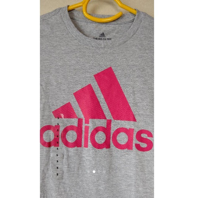 adidas(アディダス)のアディダス Tシャツ レディースのトップス(Tシャツ(半袖/袖なし))の商品写真