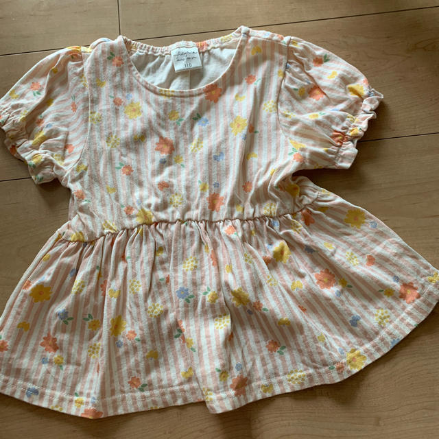 futafuta(フタフタ)のfutafuta トップス ショーパンセット キッズ/ベビー/マタニティのキッズ服女の子用(90cm~)(Tシャツ/カットソー)の商品写真