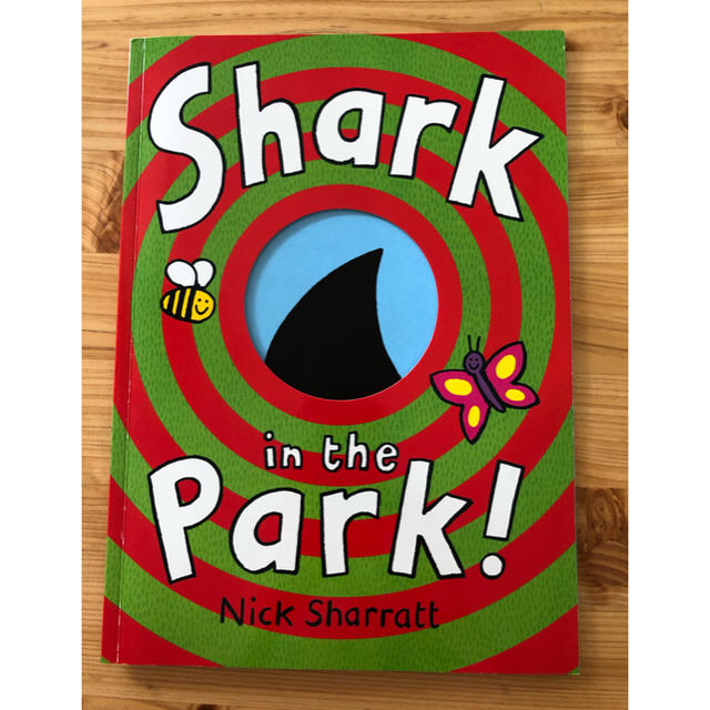 もちこ様専用　SHARK IN THE PARK(P) エンタメ/ホビーの本(洋書)の商品写真