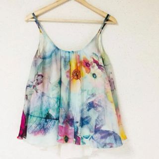 ザラ(ZARA)の絵画のように綺麗な花柄(๑˃̵ᴗ˂̵)✨‼️❤️SHAKE SHAKE❤️(シャツ/ブラウス(半袖/袖なし))