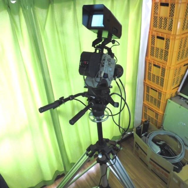 Panasonic(パナソニック)のPanasonic WV-F70 業務用ビデオカメラ (スタジオ仕様品) スマホ/家電/カメラのカメラ(ビデオカメラ)の商品写真