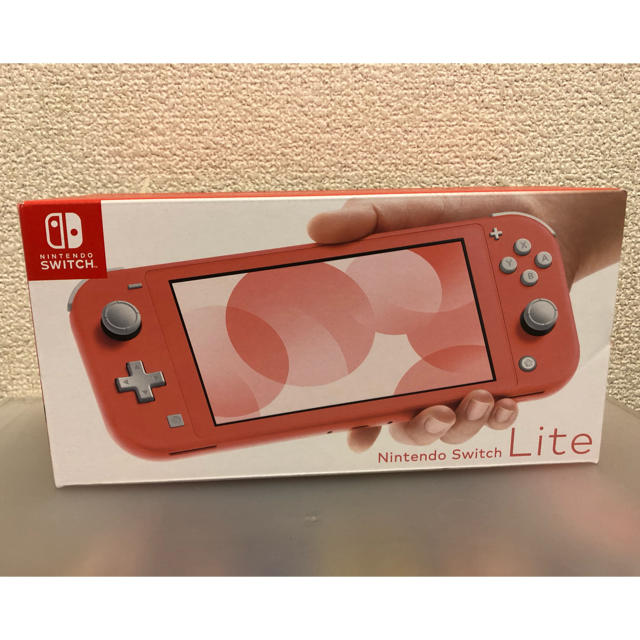 任天堂スイッチライト　coral 新品