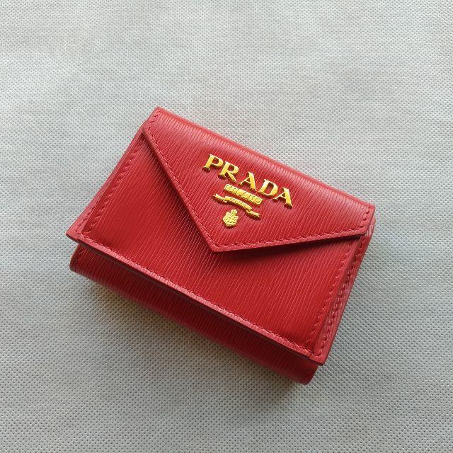 【新品未使用】PRADA プラダ 三つ折り ミニ財布 プラダレッド 赤色