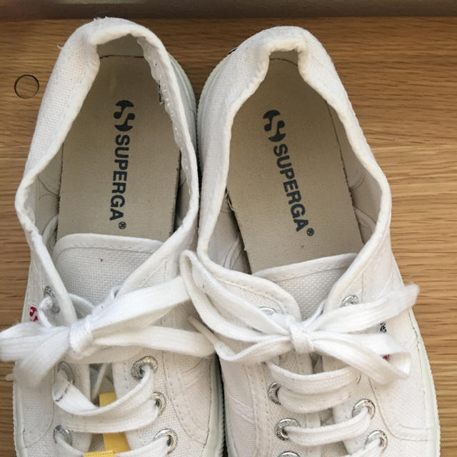 SUPERGA(スペルガ)のスペルガ　スニーカー　白 レディースの靴/シューズ(スニーカー)の商品写真