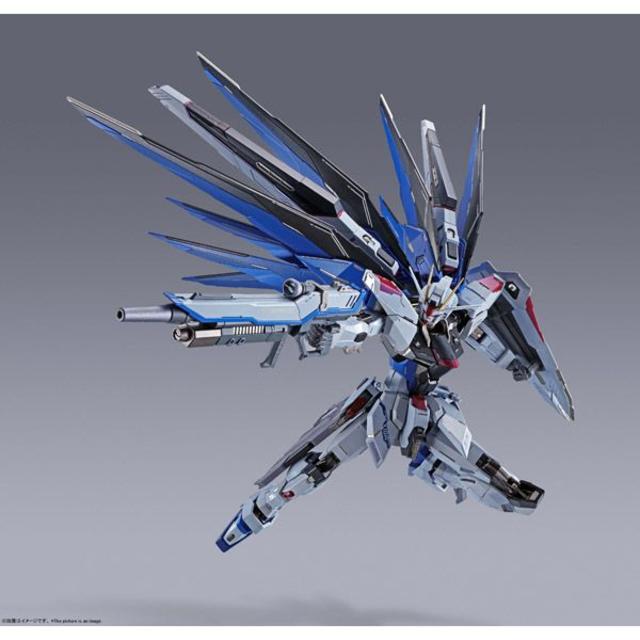 BANDAI(バンダイ)のMETAL BUILD フリーダムガンダム CONCEPT 2 エンタメ/ホビーのおもちゃ/ぬいぐるみ(模型/プラモデル)の商品写真