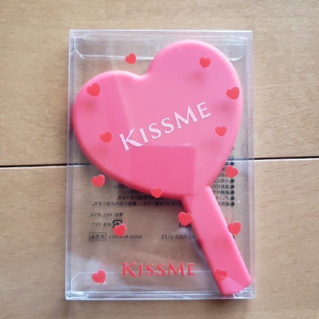 Kiss Me(キスミーコスメチックス)の手鏡　ハンドミラー　赤　ハート　キスミー　新品　未使用　非売品 レディースのファッション小物(ミラー)の商品写真