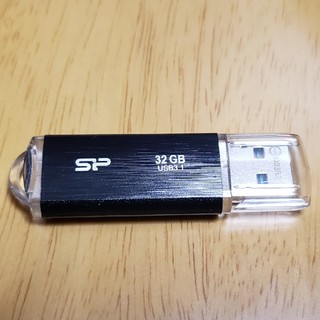 シリコンパワー USBメモリ 32GB(PC周辺機器)