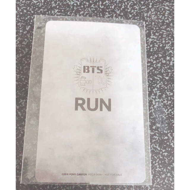 防弾少年団(BTS)(ボウダンショウネンダン)のBTS テヒョン RUNトレカ エンタメ/ホビーのタレントグッズ(アイドルグッズ)の商品写真