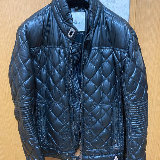 MONCLER(モンクレール)のcoco様専用　MONCLER ダウンジャケット メンズのジャケット/アウター(ダウンジャケット)の商品写真