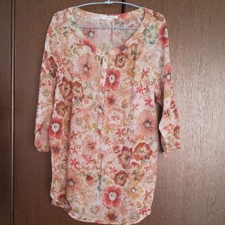 ニジュウサンク(23区)の【美品】23区 花柄プルオーバーブラウス size38 (シャツ/ブラウス(半袖/袖なし))