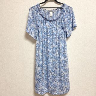 エイチアンドエム(H&M)のH&M⭐︎花柄 ワンピース(ひざ丈ワンピース)