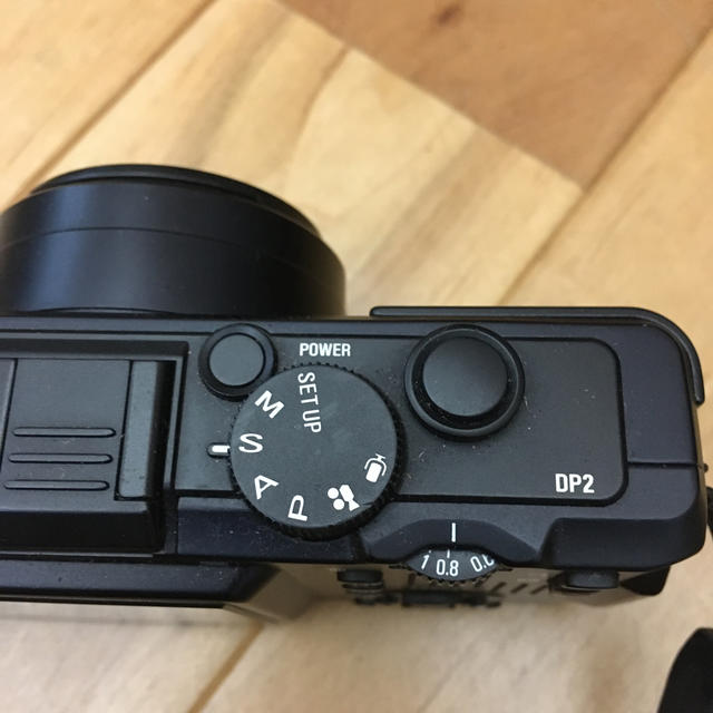 SIGMA(シグマ)のSIGMA dp2 バッテリー2個 スマホ/家電/カメラのカメラ(コンパクトデジタルカメラ)の商品写真