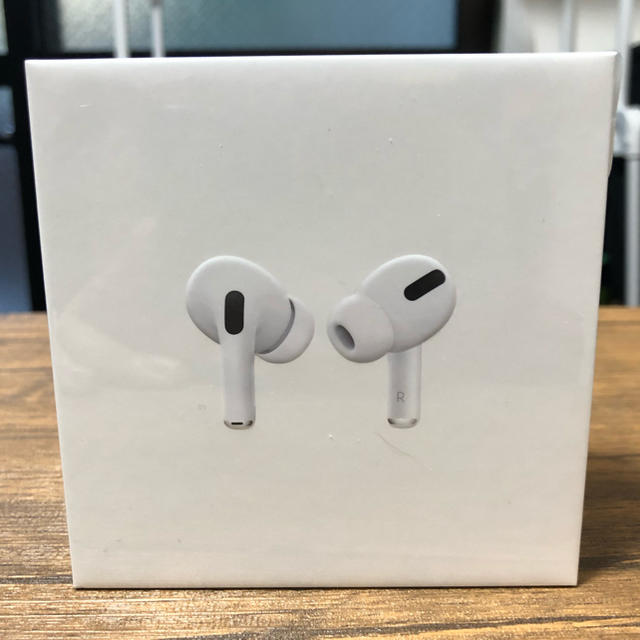 Apple(アップル)のAirPods Pro(エアーポッズ プロ) スマホ/家電/カメラのオーディオ機器(ヘッドフォン/イヤフォン)の商品写真