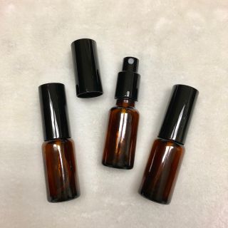 ◆すずかさま専用◆遮光ガラススプレーボトル　20ml×1本(アロマグッズ)