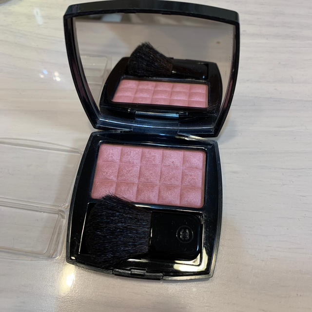 CHANEL(シャネル)のCHANEL IRREELLE BLUSH シルキーチーク　60 コスメ/美容のベースメイク/化粧品(チーク)の商品写真