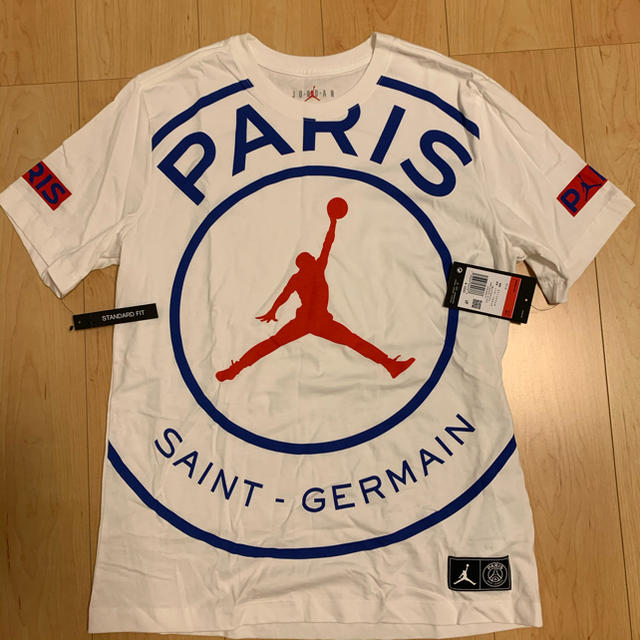 NIKE(ナイキ)の新品 nike psg Jordan Tシャツ L 白 メンズのトップス(Tシャツ/カットソー(半袖/袖なし))の商品写真