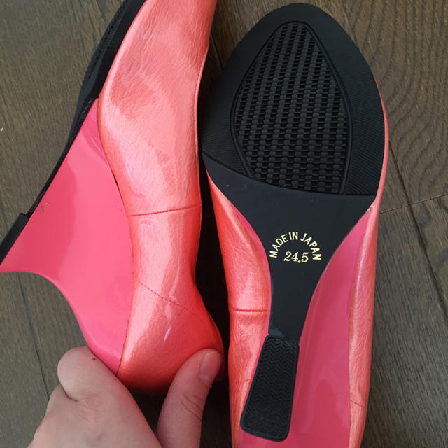 新品未使用のピンクのオープントゥパンプス♡ レディースの靴/シューズ(ハイヒール/パンプス)の商品写真