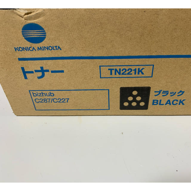 KONICA MINOLTA(コニカミノルタ)のコニカミノルタ・複合機純正トナー！ブラック！TN 221K インテリア/住まい/日用品のオフィス用品(OA機器)の商品写真