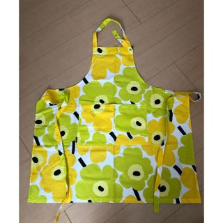 マリメッコ(marimekko)のマリメッコ　ウニッコ柄エプロン　ライム(その他)