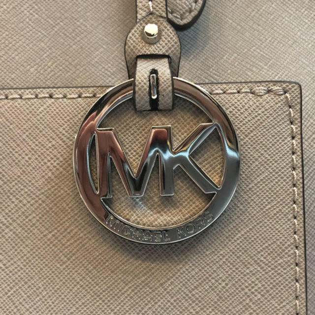 Michael Kors(マイケルコース)のMICHAEL KORS トートバッグ 新品未使用 レディースのバッグ(トートバッグ)の商品写真