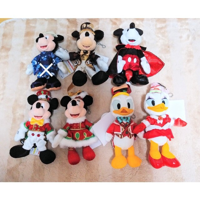 お値下げ!TDR ミッキー・ミニー・ドナルド・デイジーぬいぐるみバッジ7体セット | フリマアプリ ラクマ