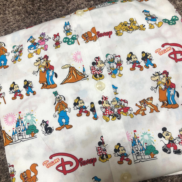 Disney(ディズニー)のチームディズニー  シャツ レディースのトップス(シャツ/ブラウス(長袖/七分))の商品写真