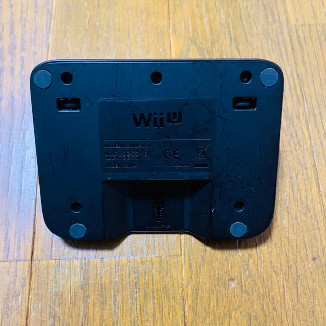 Wii U(ウィーユー)の✨純正✨WiiU 充電スタンド エンタメ/ホビーのゲームソフト/ゲーム機本体(家庭用ゲーム機本体)の商品写真