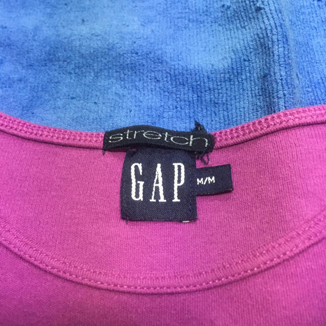 GAP(ギャップ)のGAP ストレッチTシャツ パープル M レディースのトップス(Tシャツ(半袖/袖なし))の商品写真