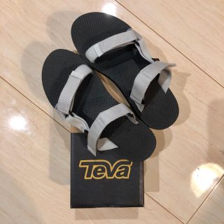 テバ(Teva)の【aiさま専用◎新品未使用】Teva サンダル グレー(サンダル)