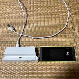 エーユー(au)のspeed Wi-Fi NEXT W05 クレードル付 WiMAX2 +(PC周辺機器)