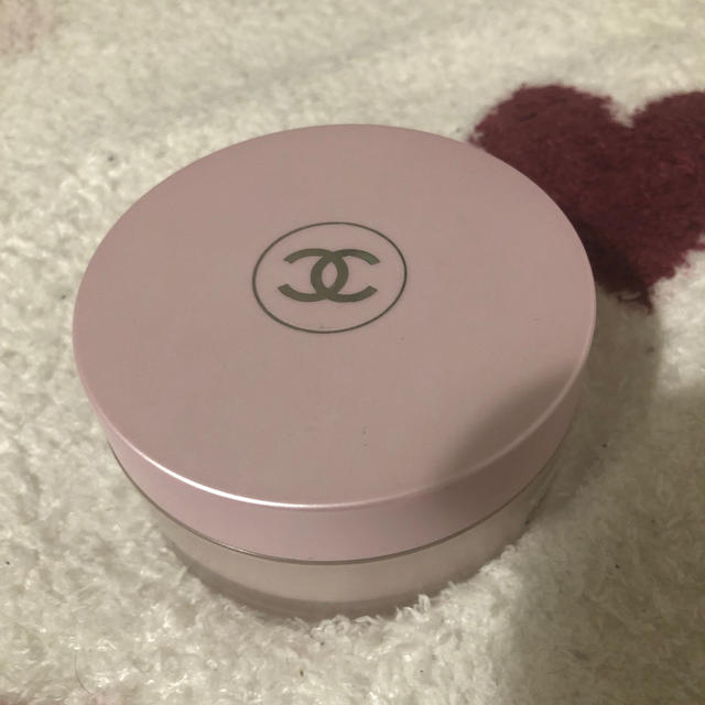 CHANEL(シャネル)のシャネル⭐︎チャンスフレグランスパウダー コスメ/美容の香水(香水(女性用))の商品写真