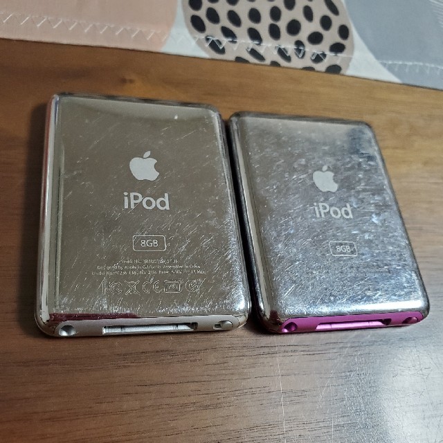 iPod　8GB スマホ/家電/カメラのオーディオ機器(ポータブルプレーヤー)の商品写真