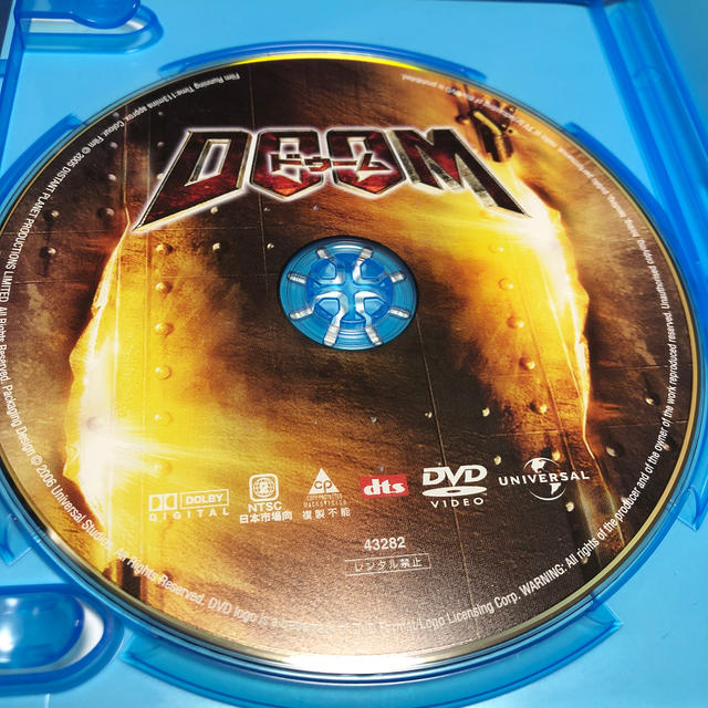 UNIVERSAL ENTERTAINMENT(ユニバーサルエンターテインメント)のみさきさま専用出品DOOM／ドゥーム　ブルーレイ＆DVDセット Blu-ray エンタメ/ホビーのDVD/ブルーレイ(外国映画)の商品写真