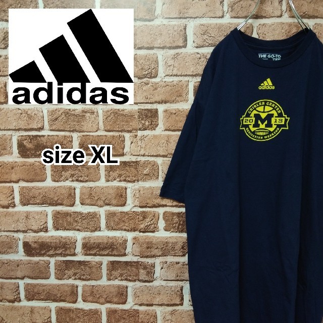 adidas(アディダス)の《アディダス》XLビッグサイズ　ネイビー　ワンポイントロゴ メンズのトップス(Tシャツ/カットソー(半袖/袖なし))の商品写真