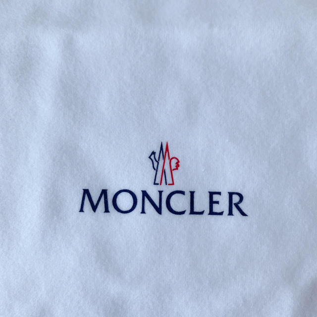 MONCLER(モンクレール)のモンクレール　保存袋　2枚セット レディースのバッグ(ショップ袋)の商品写真