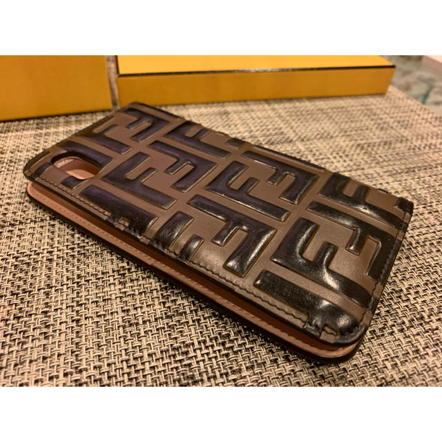 FENDI(フェンディ)のフェンディ  FENDI  iPhone x ケース スマホ/家電/カメラのスマホアクセサリー(iPhoneケース)の商品写真