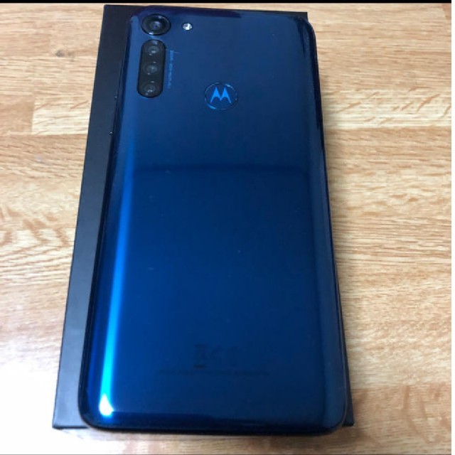 ANDROID(アンドロイド)の値下げ本日のみ　moto g8 power　新品未使用　シムフリー　日本版正規品 スマホ/家電/カメラのスマートフォン/携帯電話(スマートフォン本体)の商品写真