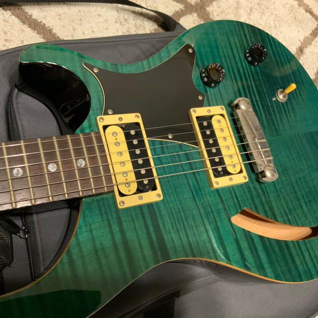 PRS SE CUSTOM SEMI-HOLLOW