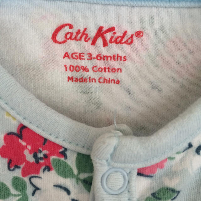 Cath Kidston(キャスキッドソン)のCath Kidston足付きロンパース キッズ/ベビー/マタニティのベビー服(~85cm)(カバーオール)の商品写真