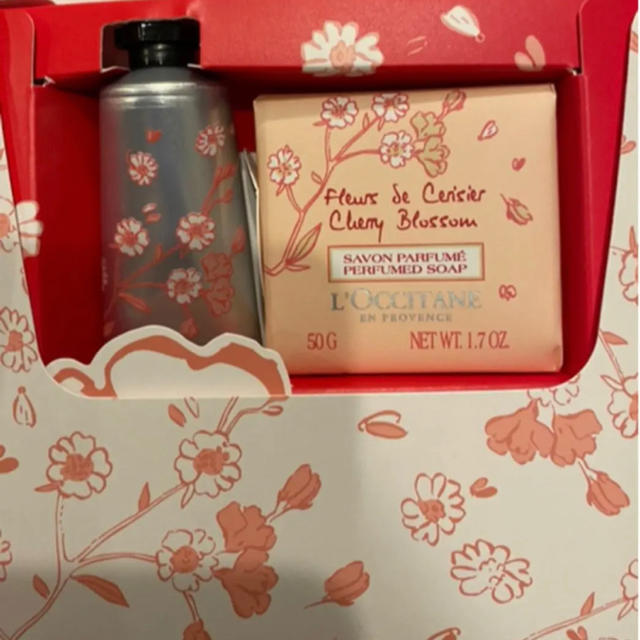 L'OCCITANE(ロクシタン)のロクシタン チェリーブロッサム ソフトハンドクリーム&石鹸セット コスメ/美容のボディケア(ハンドクリーム)の商品写真