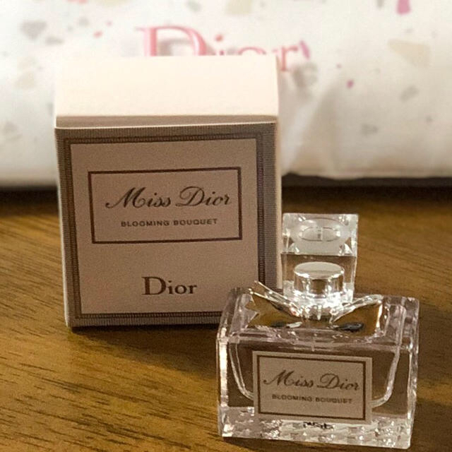 Dior(ディオール)のDIORディオール✳︎ミスディオール✳︎ミニ香水(未開封品) コスメ/美容の香水(香水(女性用))の商品写真