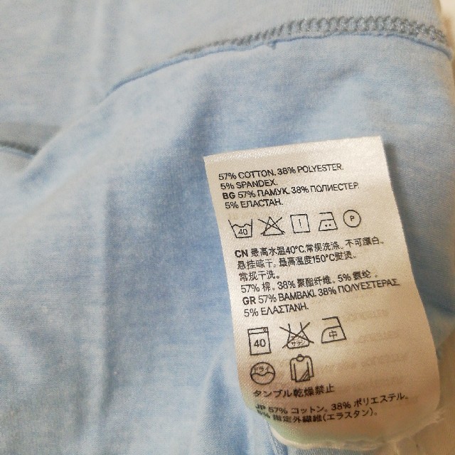 H&M(エイチアンドエム)のH&M　水色　無地　コットン　半袖　Tシャツ レディースのトップス(Tシャツ(半袖/袖なし))の商品写真