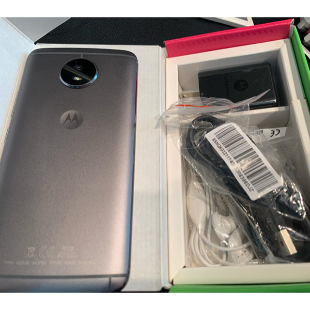  SIMフリースマートフォン Moto G5sルナグレー「PA7Y0009JP スマホ/家電/カメラのスマートフォン/携帯電話(スマートフォン本体)の商品写真