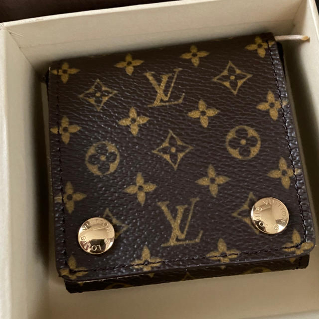 LOUIS ネックレスチャーム (今日だけ限定お値下げです)の通販 by nono｜ルイヴィトンならラクマ VUITTON - ルイヴィトン 好評爆買い