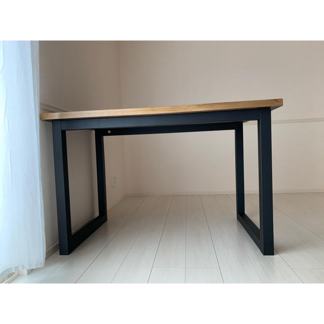 【最新入荷】 天然木ダイニングテーブル ダイニングテーブル