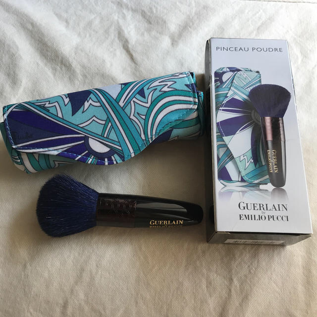 GUERLAIN(ゲラン)のゲランbyエミリオプッチ　ブラシ コスメ/美容のメイク道具/ケアグッズ(ブラシ・チップ)の商品写真