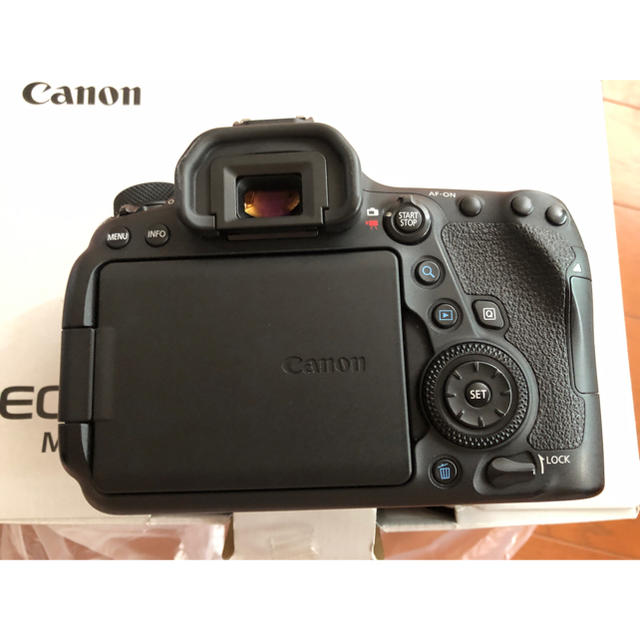 Canon(キヤノン)の【美品】Canon EOS 6D MARK2 ボディ スマホ/家電/カメラのカメラ(デジタル一眼)の商品写真