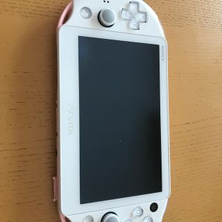 プレイステーションヴィータ(PlayStation Vita)のPS VITA本体(携帯用ゲーム機本体)