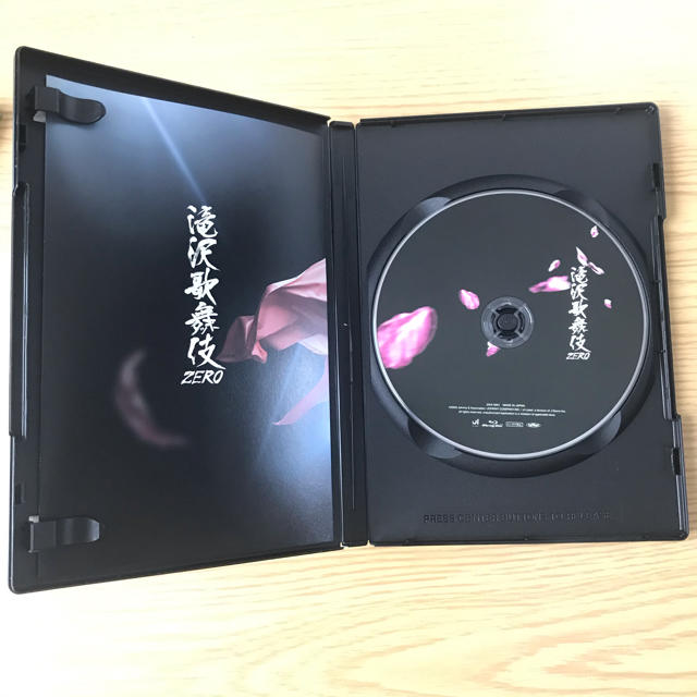 Johnny's(ジャニーズ)の滝沢歌舞伎zero 通常盤 初回プレス限定仕様　Blu-ray エンタメ/ホビーのDVD/ブルーレイ(アイドル)の商品写真
