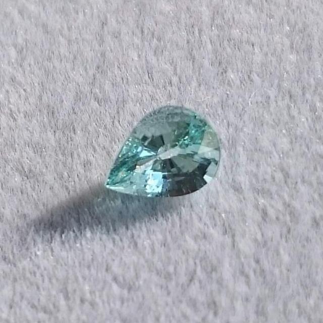 涼しげ　ミントベリル　ルース　0.83ｃｔ